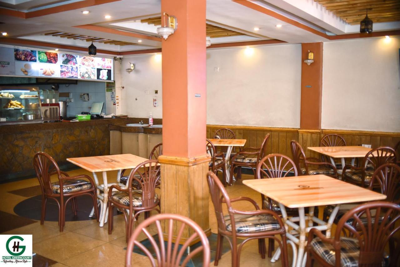 Hotel Green Court Nairobi Buitenkant foto
