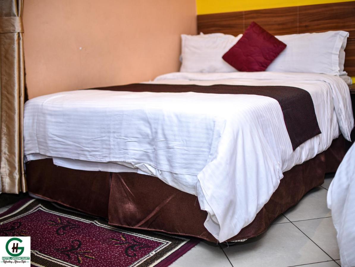 Hotel Green Court Nairobi Buitenkant foto