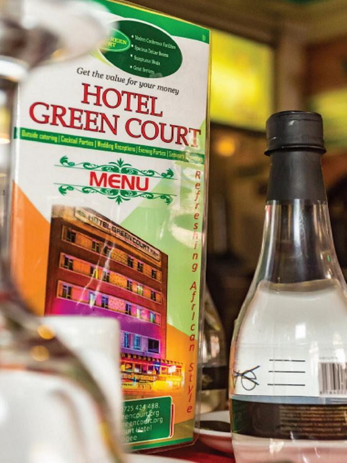 Hotel Green Court Nairobi Buitenkant foto